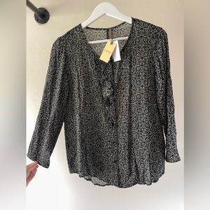 STETSON BLOUSE SIZE SMALL WITH TAGS